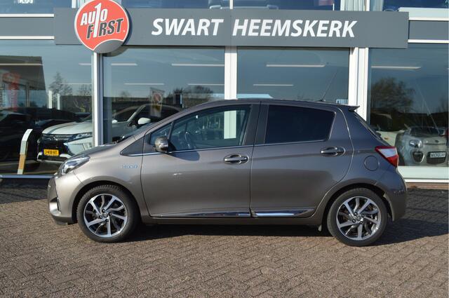 Toyota YARIS 1.5 Hybrid Premium | NL Auto | Panoramadak | Cruise C. | Navi