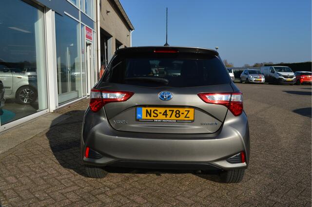 Toyota YARIS 1.5 Hybrid Premium | NL Auto | Panoramadak | Cruise C. | Navi