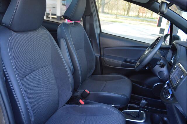 Toyota YARIS 1.5 Hybrid Premium | NL Auto | Panoramadak | Cruise C. | Navi