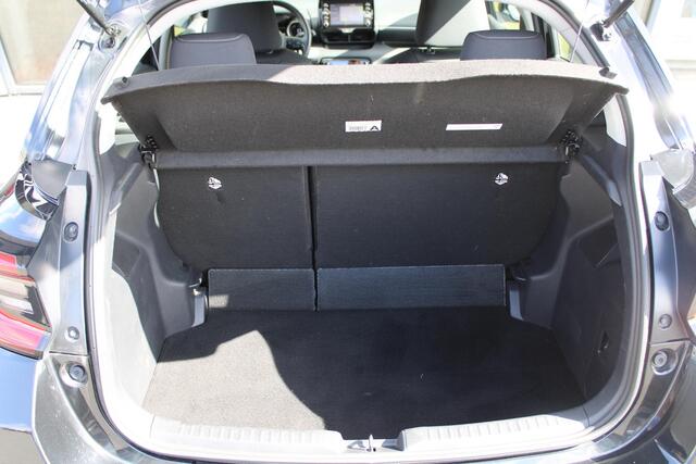 Toyota YARIS 1.5 Hybrid First Edition | CAMERA | PARKEERSENSOREN | ADAPT. CRUISE CONTROL | CLIMATE CONTROL | APPLE CARPLAY/ANDROID AUTO