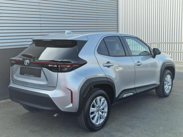 Toyota YARIS Cross 1.5 Hybrid Dynamic Edition Navigatie, Parkeersensoren, Smart key, Privacy glass, Achteruitrijcamera, Adaptieve cruise controle