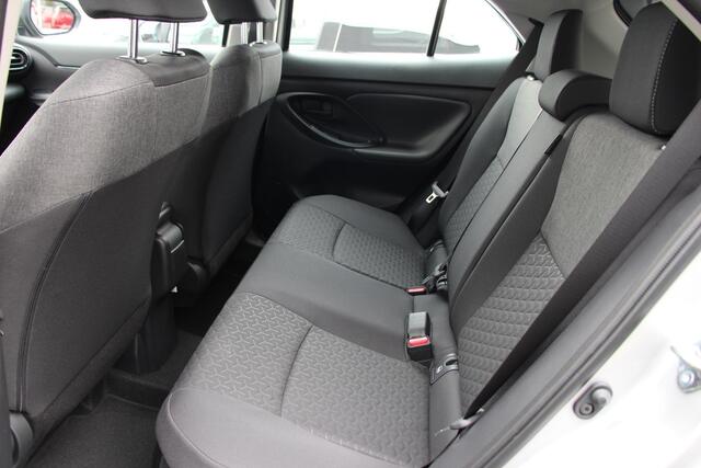 Toyota YARIS Cross 1.5 Hybrid 115 Active **NIEUWE AUTO/ DIRECT LEVERBAAR**