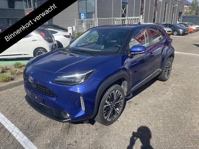 Toyota YARIS Cross 1.5 Hybrid Executive | Panoramadak | JBL-Audio | Parkeersensoren Voor & Achter |