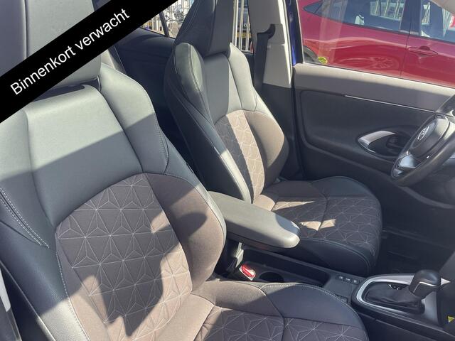 Toyota YARIS Cross 1.5 Hybrid Executive | Panoramadak | JBL-Audio | Parkeersensoren Voor & Achter |