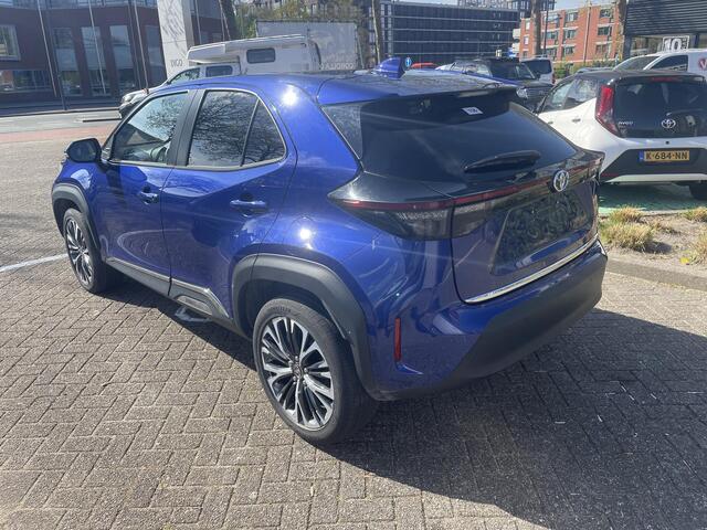 Toyota YARIS Cross 1.5 Hybrid Executive | Panoramadak | JBL-Audio | Parkeersensoren Voor & Achter |