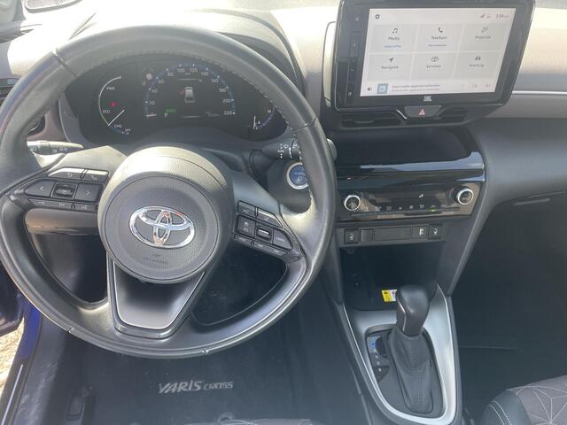 Toyota YARIS Cross 1.5 Hybrid Executive | Panoramadak | JBL-Audio | Parkeersensoren Voor & Achter |