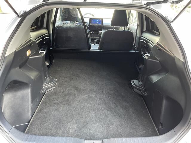 Toyota YARIS Cross 1.5 Hybrid 115 Business 2 persoons /Automaat/Laadvloer achter.