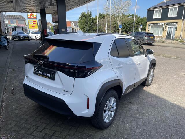 Toyota YARIS Cross 1.5 Hybrid 115 Business 2 persoons /Automaat/Laadvloer achter.
