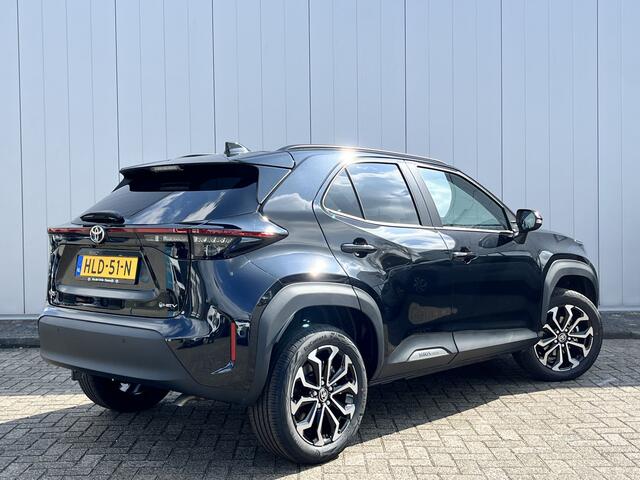 Toyota YARIS Cross 1.5 Hybrid 115 First Edition Limited Parkeersensoren Stoel Stuurverwarming Carplay Navi
