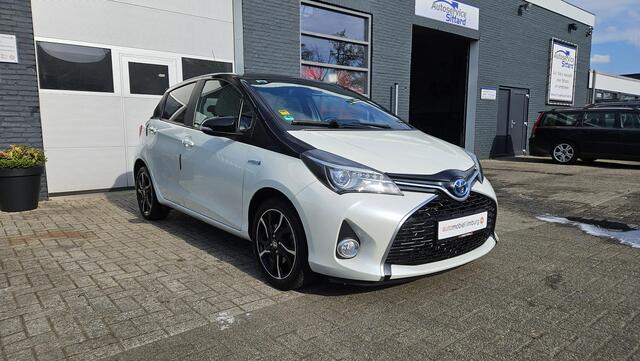 Toyota YARIS 1.5 Hybrid Bi-Tone | NAVIGATIE | Toyota Safety Sense | VOLLEDIGE ONDERHOUDSHISTORIE AANWEZIG