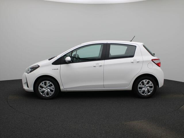 Toyota YARIS 1.5 Hybrid 89Pk Active | Navigatie | Achteruitrijcamera | Airconditioning | Cruise Control | Spiegels elektrisch verstelbaar |