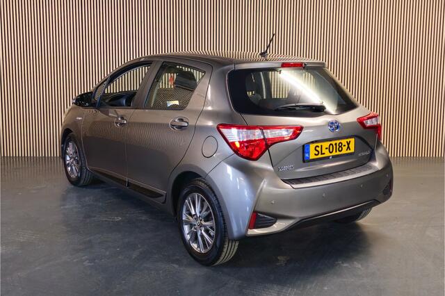 Toyota YARIS 1.5 Hybrid Aspiration Navi - Achteruitrijcamera - Climate Control
