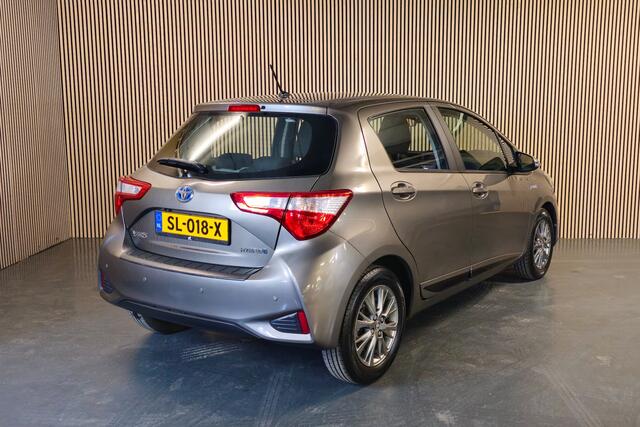 Toyota YARIS 1.5 Hybrid Aspiration Navi - Achteruitrijcamera - Climate Control