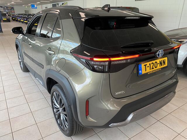 Toyota YARIS Cross 1.5 Hybrid Adventure Panoramadak