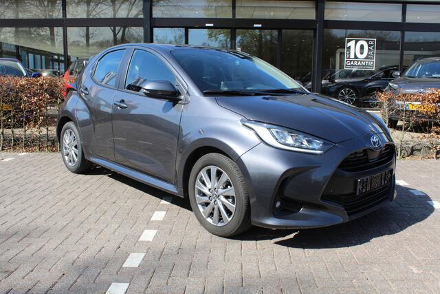 Toyota YARIS 1.5 VVT-i Dynamic Special | Rijklaar | Stoel-/stuurverw. | Keyless | Clima | LED | Apple/Android | Camera | Adaptive cruise