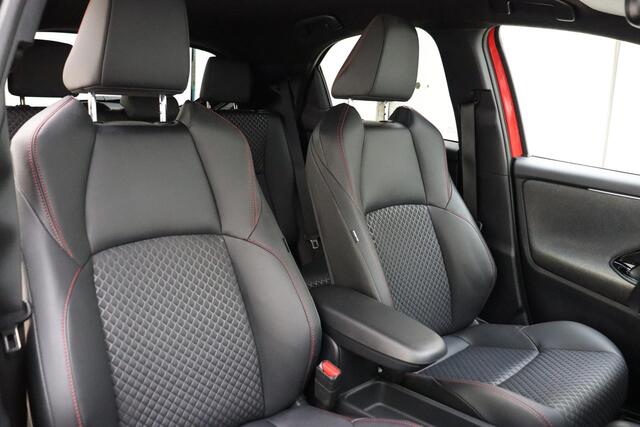 Toyota YARIS 1.5 Hybrid Launch Edition automaat | Automaat | Camera achter | Climate control | Navigatie | Stoel en stuurverwarming |