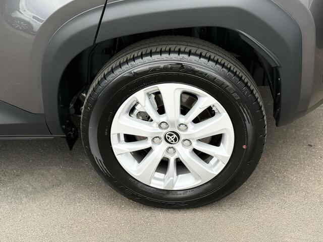Toyota YARIS Cross 1.5 Hybrid Dynamic Edition Navigatie, Parkeersensoren, Smart key, Privacy glass, Achteruitrijcamera, Adaptieve cruise controle