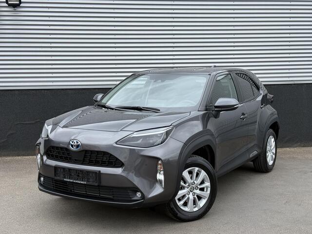 Toyota YARIS Cross 1.5 Hybrid Dynamic Edition Navigatie, Parkeersensoren, Smart key, Privacy glass, Achteruitrijcamera, Adaptieve cruise controle