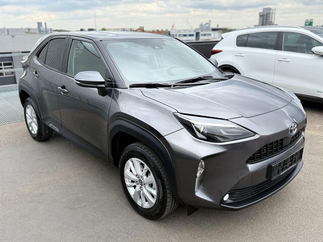 Toyota YARIS Cross 1.5 Hybrid Dynamic Edition Navigatie, Parkeersensoren, Smart key, Privacy glass, Achteruitrijcamera, Adaptieve cruise controle