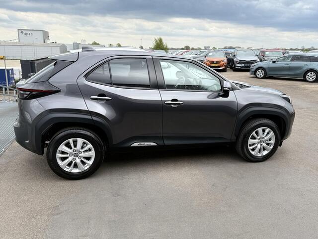 Toyota YARIS Cross 1.5 Hybrid Dynamic Edition Navigatie, Parkeersensoren, Smart key, Privacy glass, Achteruitrijcamera, Adaptieve cruise controle