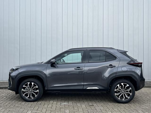 Toyota YARIS Cross 1.5 Hybrid 115 First Edition Limited Parkeersensoren Stoel Stuurverwarming Carplay Navi