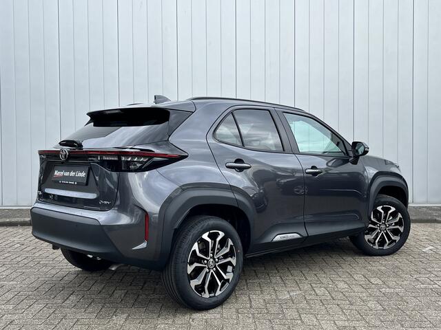 Toyota YARIS Cross 1.5 Hybrid 115 First Edition Limited Parkeersensoren Stoel Stuurverwarming Carplay Navi