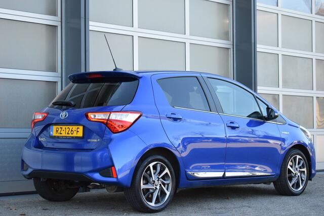 Toyota YARIS 1.5 Hybrid Premium Panodak | Camera | Full options