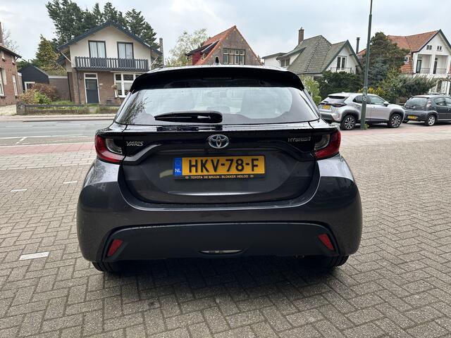 Toyota YARIS 1.5 Hybrid Active parkeercamera / Apple Carplay / Android Auto / Adaptieve cruise control / climate control / 10 jaar garantie / Toyota pechhulppas / Rijklaarprijs