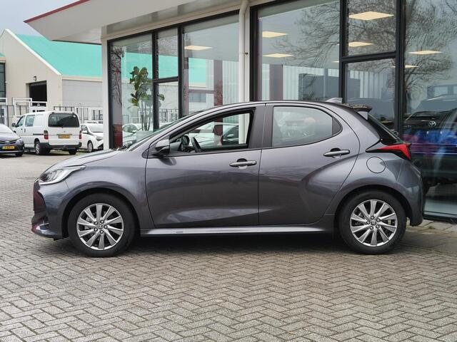Toyota YARIS 1.5 Hybrid 115 Active Plus | Stoel & stuurverwarming | Clima | Cruise | DAB | Camera