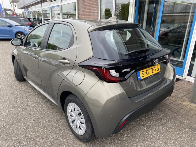 Toyota YARIS 1.0 VVT-i Active
