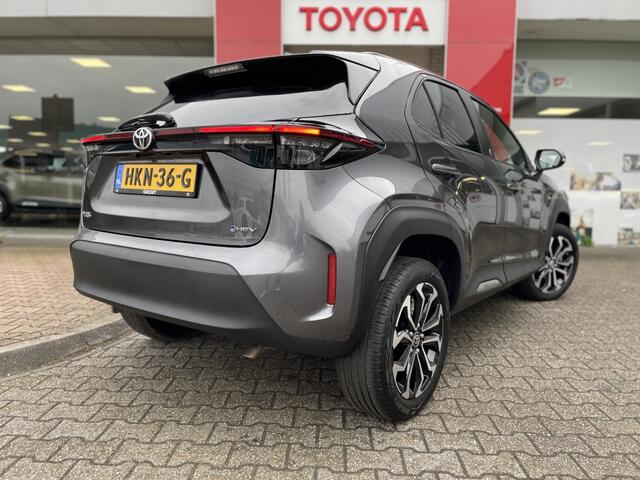 Toyota YARIS 1.5 Hybrid 130 Dynamic | Navi | Keyless Entry & Start | Stoelver