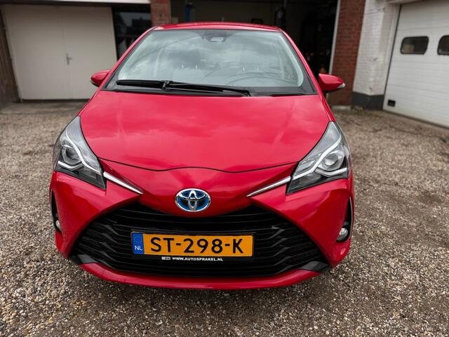 Toyota YARIS 1.5 HYB. DESIGN SP. automaat met 3000 km!!!