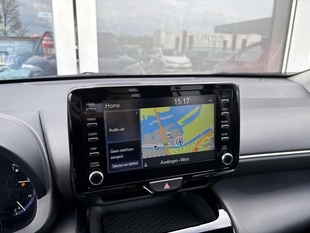 Toyota YARIS Cross Dynamic Edition | Apple Carplay/Android Auto | Parkeersensoren voor + achter | Smart key | Privacy glass | Toyota garantie tot 2034!
