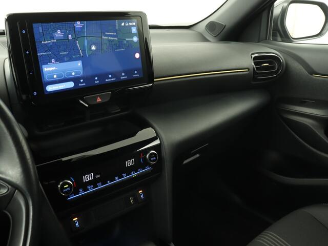 Toyota YARIS Cross 1.5 Hybrid Adventure Limited | Navigatie