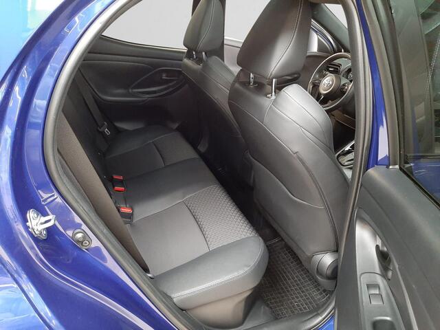 Toyota YARIS 1.5 Hybrid Executive | panodak | 17" sportvelgen | navi | Carplay/Android |
