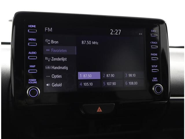 Toyota YARIS 1.5 Hybrid Executive | Navigatie | Stoelverwarming | Stuurwielverwarming |
