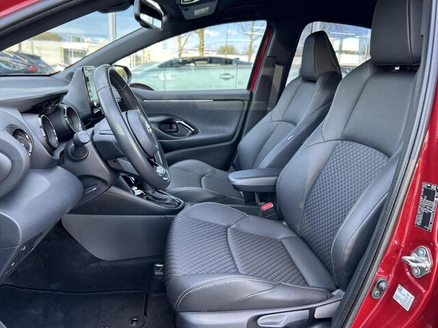 Toyota YARIS 1.5 Hybrid Executive **APPLE CARPLAY/ STOELVERWARMING/ ADAPTIEF CRUISE CONTROL/ 36 MAANDEN GARANTIE**