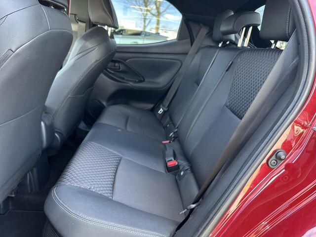Toyota YARIS 1.5 Hybrid Executive **APPLE CARPLAY/ STOELVERWARMING/ ADAPTIEF CRUISE CONTROL/ 36 MAANDEN GARANTIE**