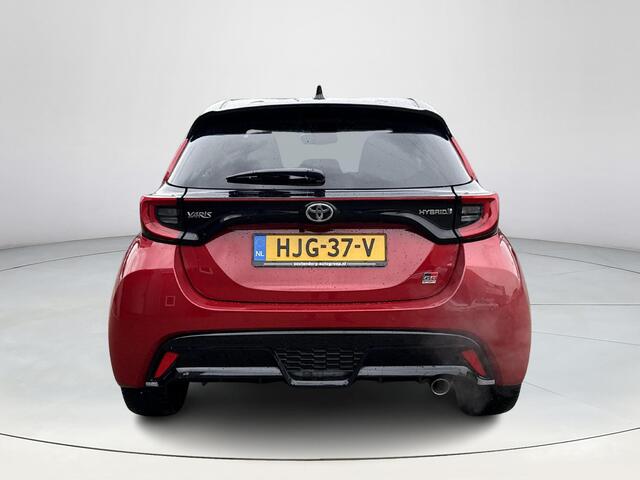 Toyota YARIS 1.5 Hybrid GR Sport **STOEL EN STUURWIELVERWARMING/ HEAD UP DISPLAY/ DODEHOEK DETECTIE/ 36 MAANDEN GARANTIE**
