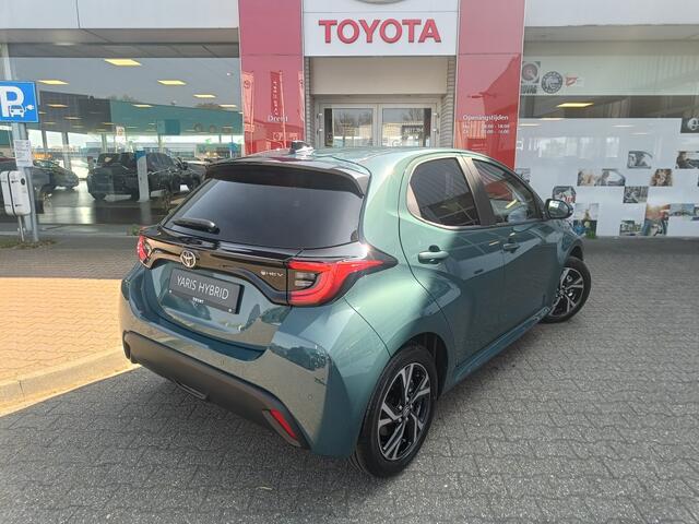Toyota YARIS 1.5 Hybrid 115 Dynamic | Comfort Pakket | Navi | Sensoren v/a