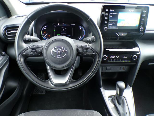 Toyota YARIS Cross 1.5 Hybrid Active, Automaat / Carplay + Android Auto / Sensoren + Camera / Keyless / Navigatie / 16'' LMV