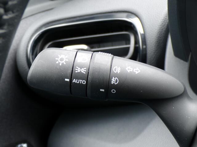 Toyota YARIS Cross 1.5 Hybrid Active, Automaat / Carplay + Android Auto / Sensoren + Camera / Keyless / Navigatie / 16'' LMV