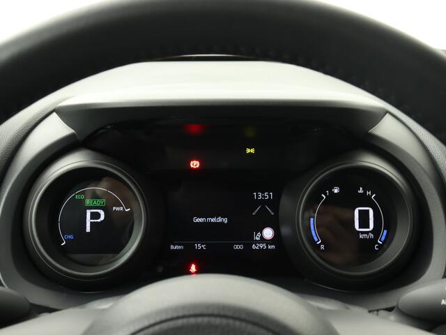 Toyota YARIS 1.5 Hybrid Dynamic Limited | Stoelverwarming | Camera |
