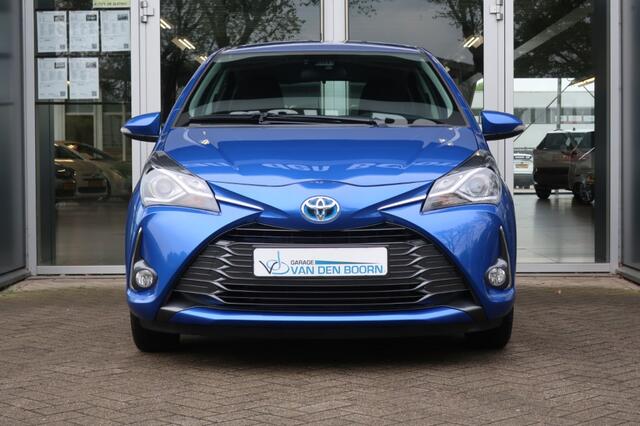 Toyota YARIS 1.5 HYBRID, Navi, Clima, Cruise Control, etc.
