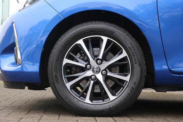Toyota YARIS 1.5 HYBRID, Navi, Clima, Cruise Control, etc.