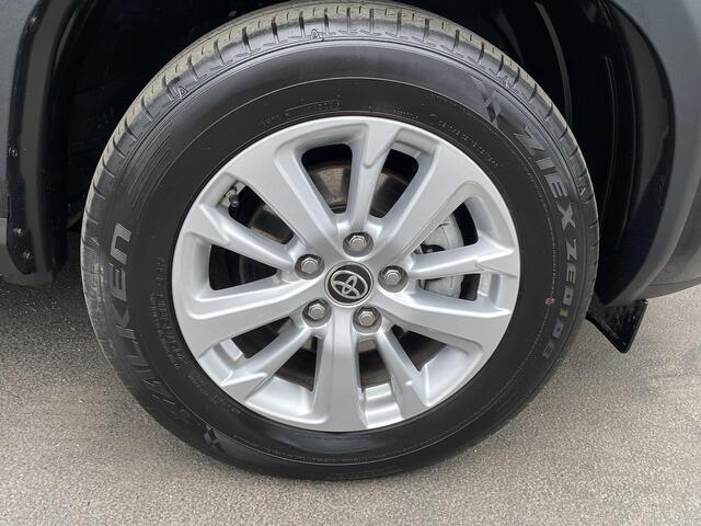 Toyota YARIS Cross 1.5 Hybrid Dynamic Edition Incl: AppleCarPlay / AndroidAuto, Navigatie, Parkeersensoren, Smart key, Privacy glass, Achteruitrijcamera, Adaptieve cruise controle