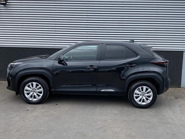 Toyota YARIS Cross 1.5 Hybrid Dynamic Edition Incl: AppleCarPlay / AndroidAuto, Navigatie, Parkeersensoren, Smart key, Privacy glass, Achteruitrijcamera, Adaptieve cruise controle