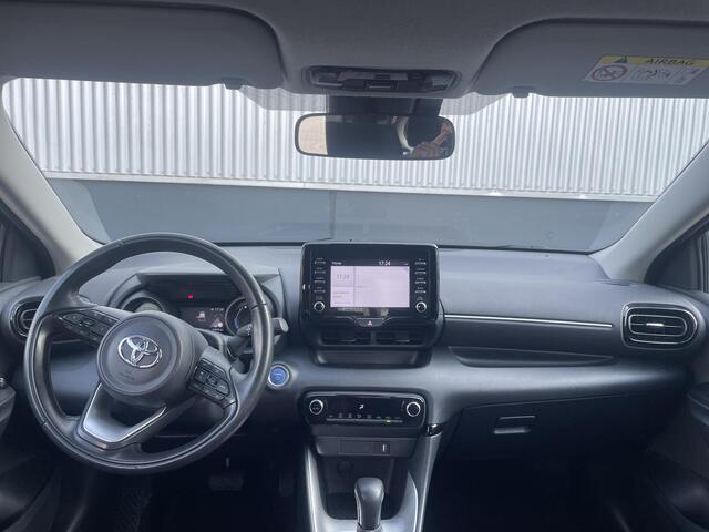 Toyota YARIS 1.5 Hybrid Dynamic , 31.000 km, en org NL