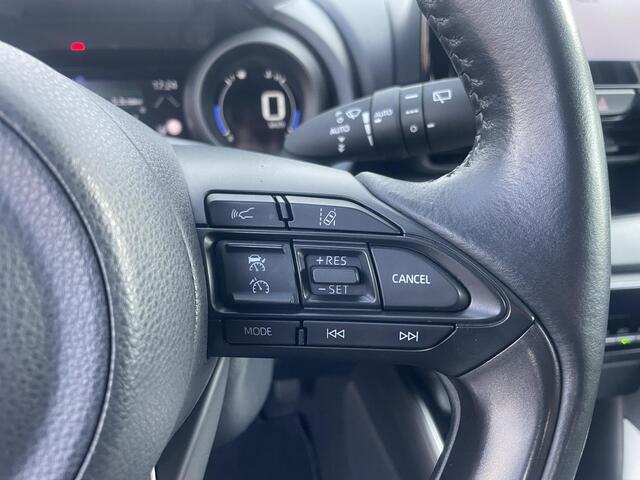 Toyota YARIS 1.5 Hybrid Dynamic , 31.000 km, en org NL