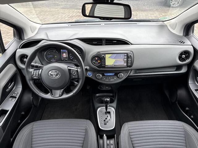 Toyota YARIS 1.5 Hybrid Dynamic **NAVIGATIE/ KEYLESS/ GARANTIE**